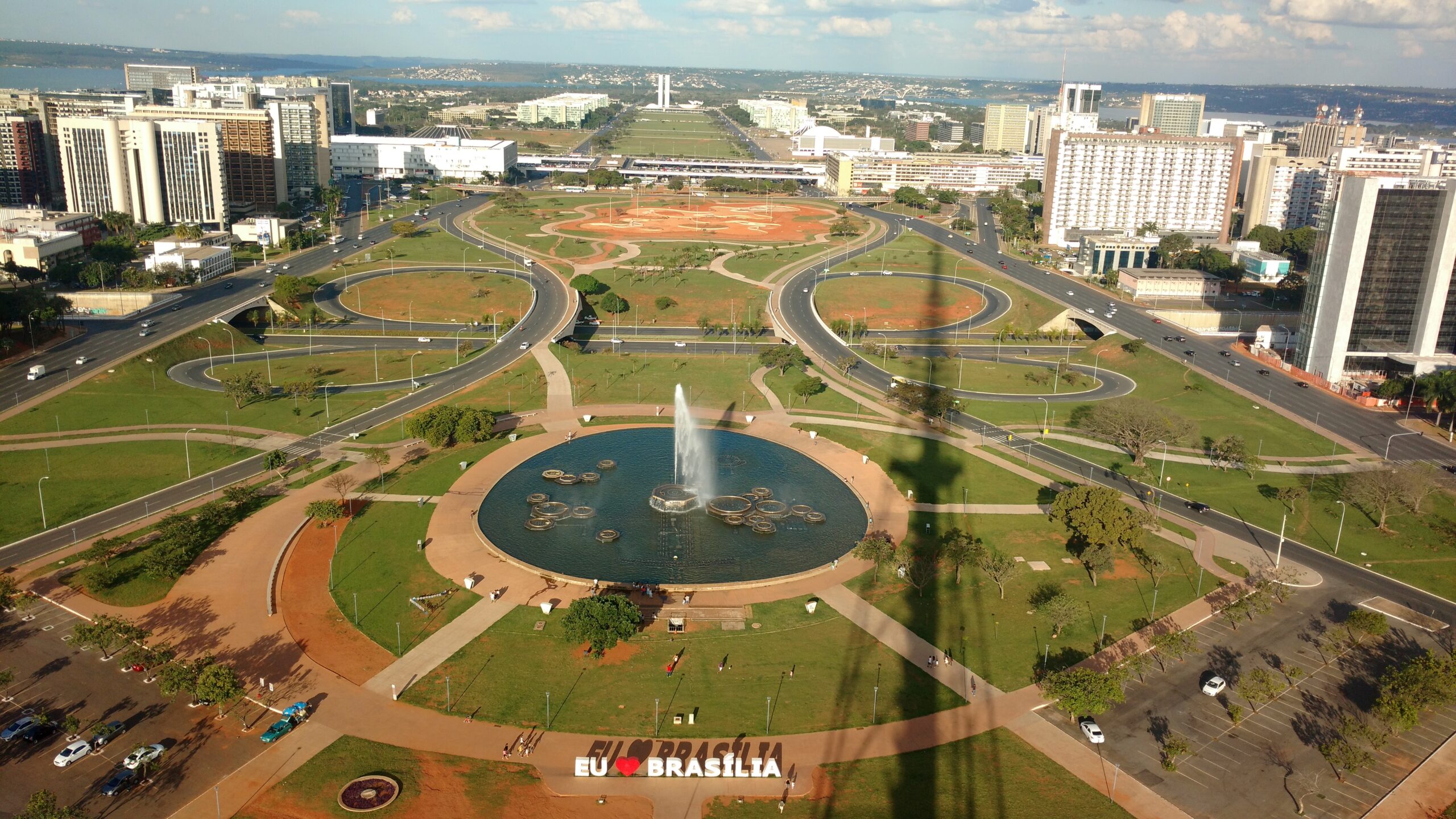 Brasília e Chapada dos Veadeiros: saiba tudo para uma viagem combinada entre cidade e natureza