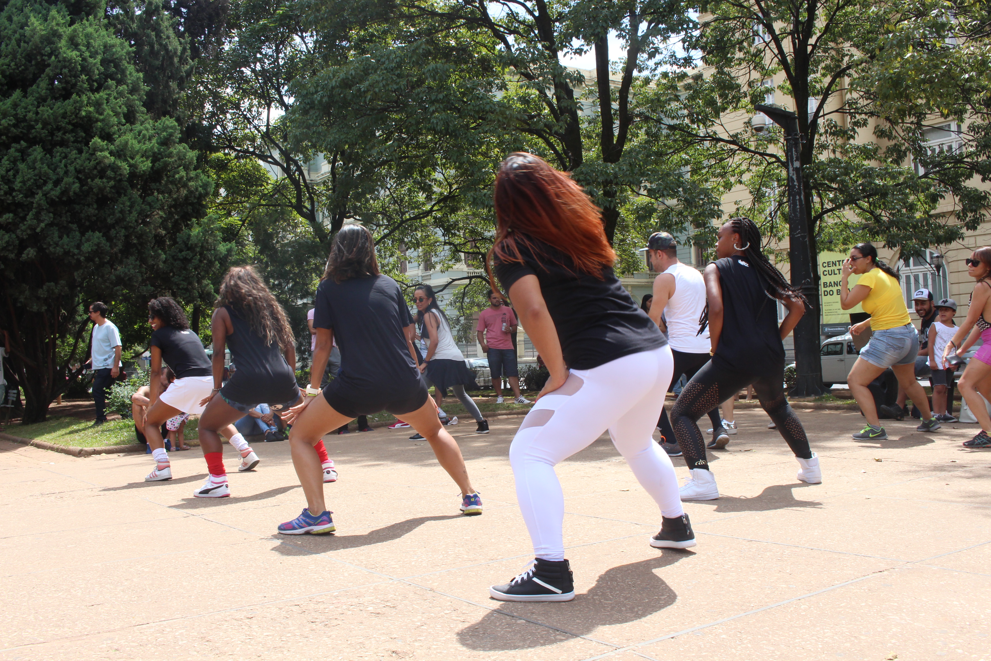 Fitdance na Praça da Liberdade em Belo Horizonte